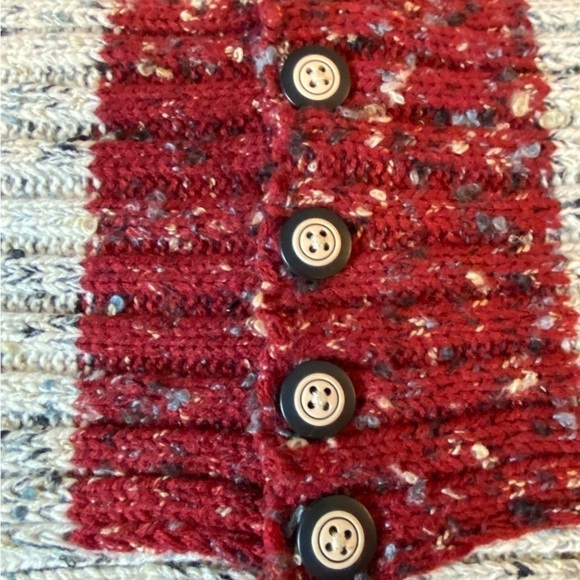 Simply Noelle Oatmeal & Maroon Knit Infinity Scarf O/S - Picture 7 of 9